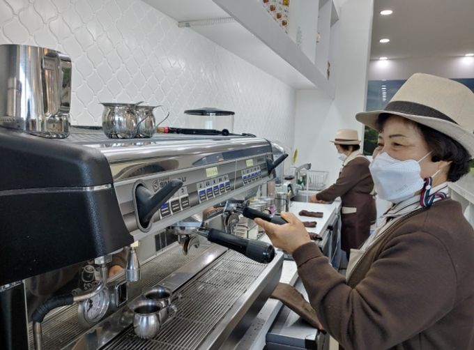 시흥시, 2024년 노인 일자리·사회활동 지원사업 참여자 6,053명 모집