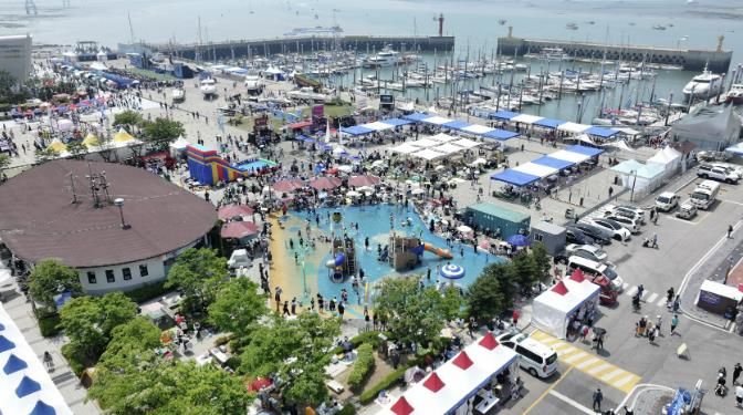 2025년 화성 뱃놀이 축제 현장