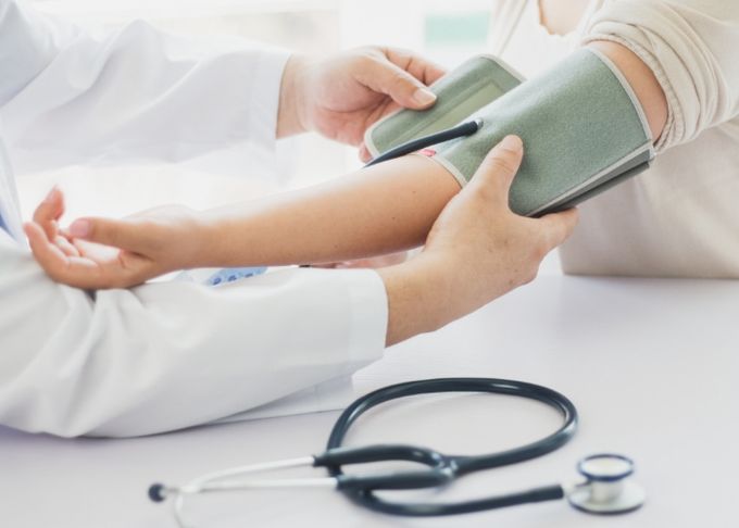 국가건강검진 ‘혈압 측정' 이미지