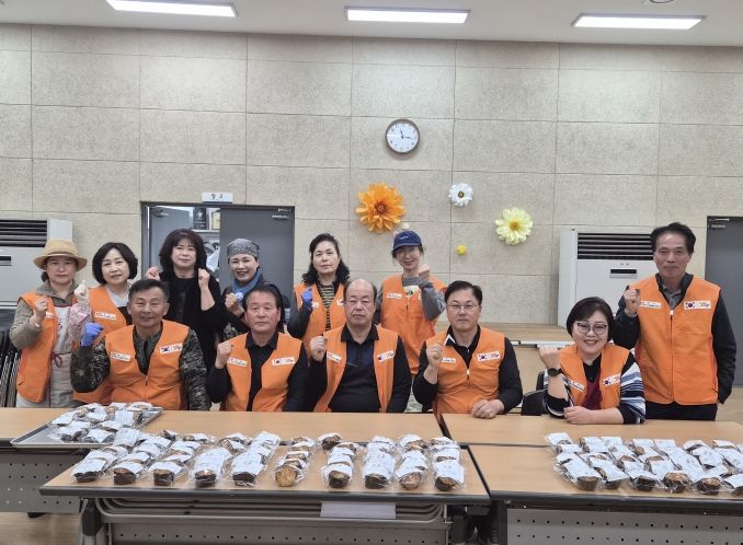 여주시 세종대왕면 주민자치위원회 사랑의 빵 나눔 행사 진행